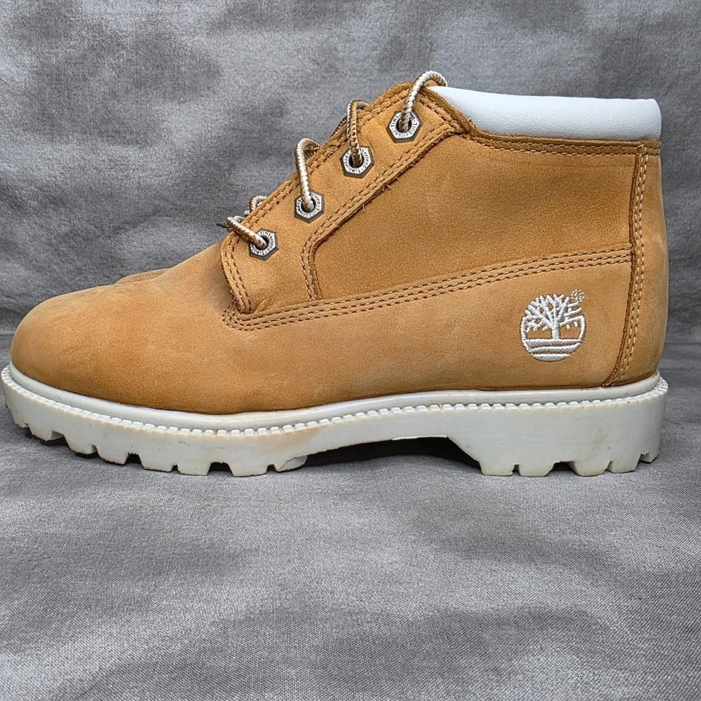 Timberland Nellie Chukka Boots Waterproof #23346 Wheat Womens Sz 6.5 *READ